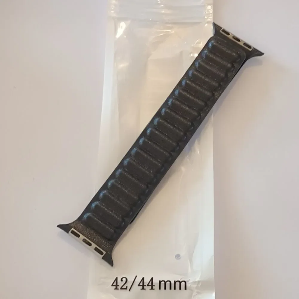 42/44mm Replacement Reversible Magnetic Watch Band Black/Brown